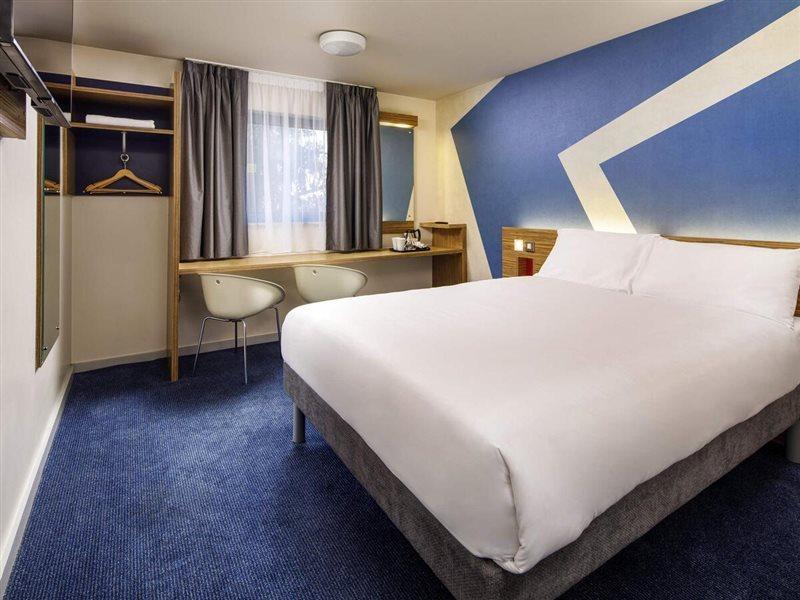 Ibis Budget London Heathrow T5 Slough Exterior foto