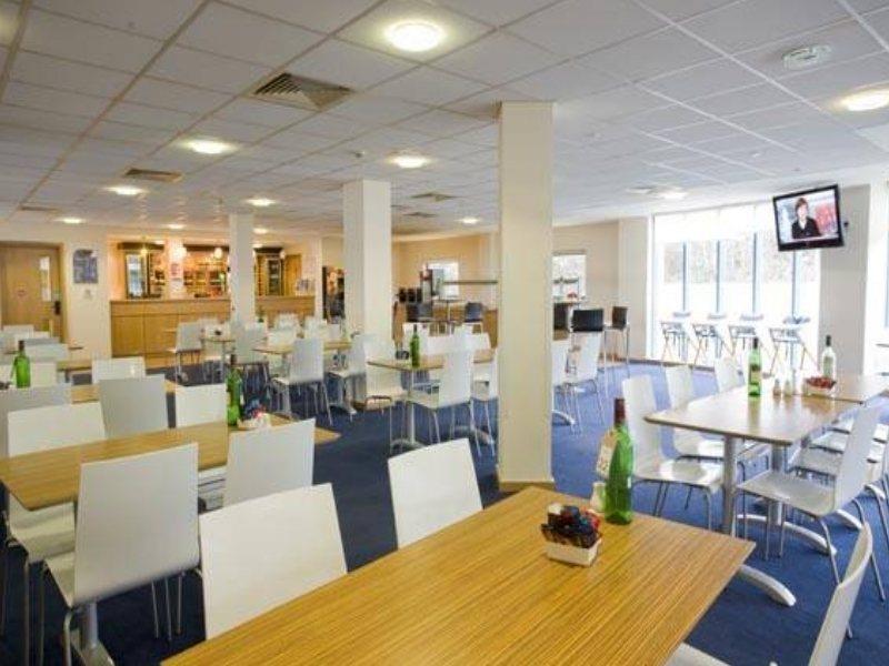 Ibis Budget London Heathrow T5 Slough Exterior foto